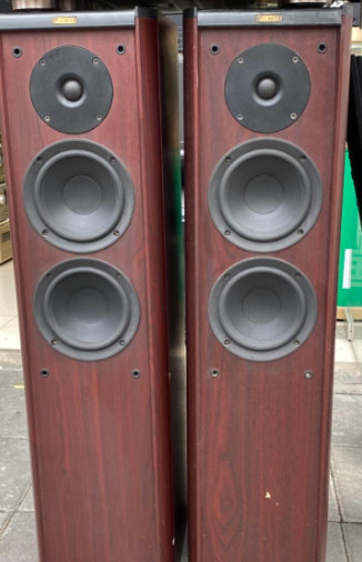 转让一对丹麦尊宝音箱+雅马哈功放 转让一对丹麦尊宝音箱+雅马哈功放